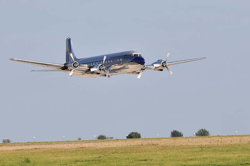 Douglas DC-6B